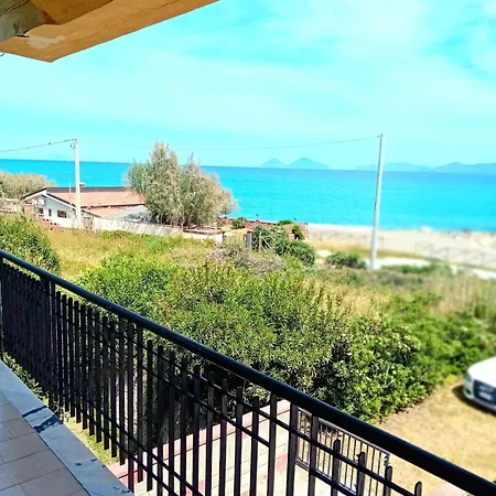 On The Beach Gioiosa Marea Exterior foto